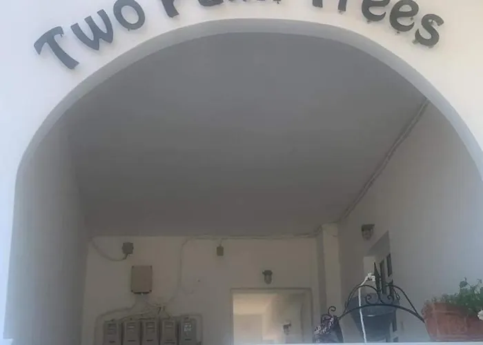 Two Palm Trees * آداماس